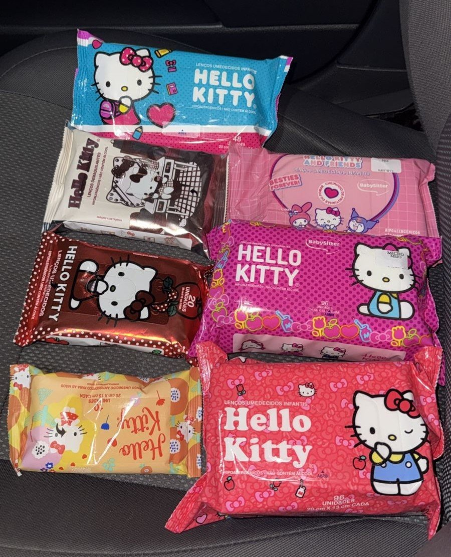 Linha de lenços umedecidos Hello Kitty feita para a Limerpak